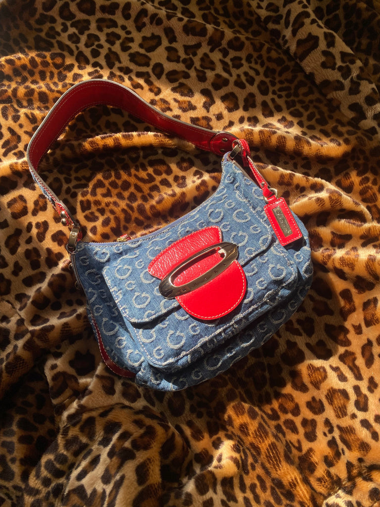 📸 How to Style a Vintage Guess Bag (With Real Picks!)