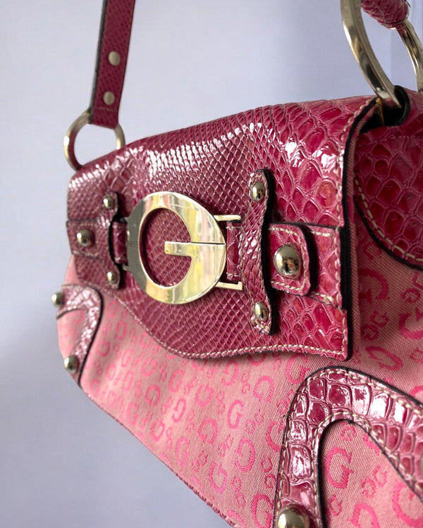 Vintage Guess Bag Pink Y2K by Guess - BAG available on lyonsway.com for 185.00 . Perfect for ABOVE €125,PINK .
