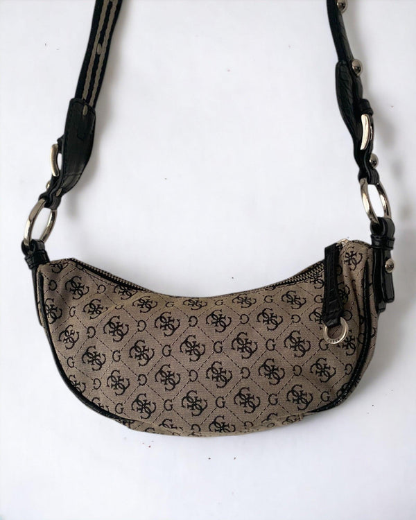 Vintage Guess Bag Beige Y2K Cross-body by Guess - BAG available on lyonsway.com for 155.00 . Perfect for BEIGE .