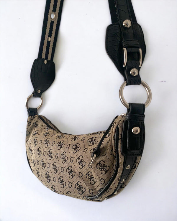 Vintage Guess Bag Beige Y2K Cross-body by Guess - BAG available on lyonsway.com for 155.00 . Perfect for BEIGE .