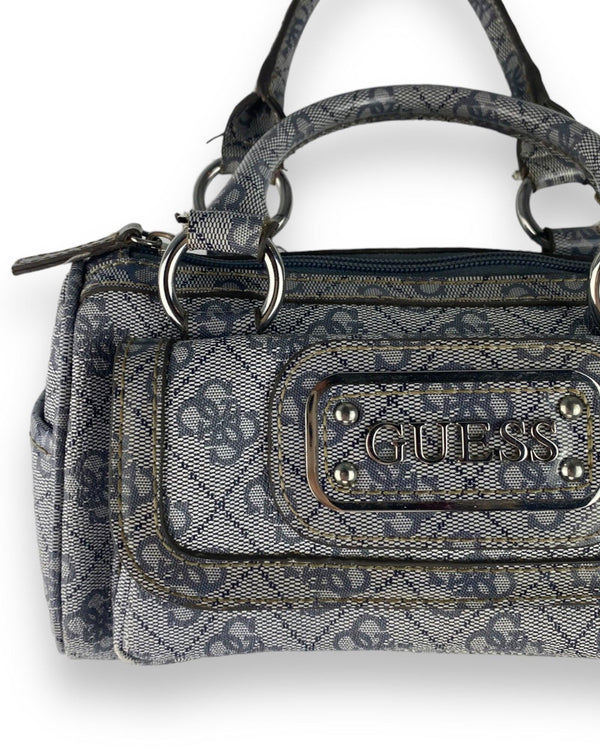 Vintage Guess Monogram Small Handbag: Timeless Elegance in Grey by GUESS - available on lyonsway.com for 74.95 . Perfect for GREY, GUESS, €55-€75 .