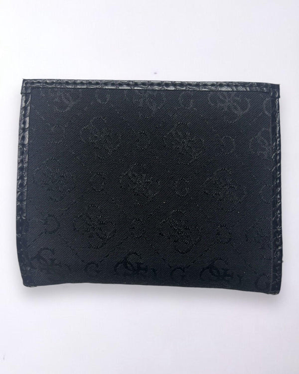 Y2K Black Vintage Guess Wallet by Guess - Wallet available on lyonsway.com for 45.00 . Perfect for WALLET,€25-€55 .