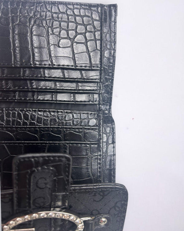 Y2K Black Vintage Guess Wallet by Guess - Wallet available on lyonsway.com for 45.00 . Perfect for WALLET,€25-€55 .