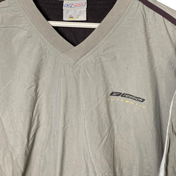 Grey Reebok Sweater in Size L by reebok - SWEATER available on lyonsway.com for 44.95 . Perfect for GREY, L, REEBOK, SIZE L, €25-€55 .