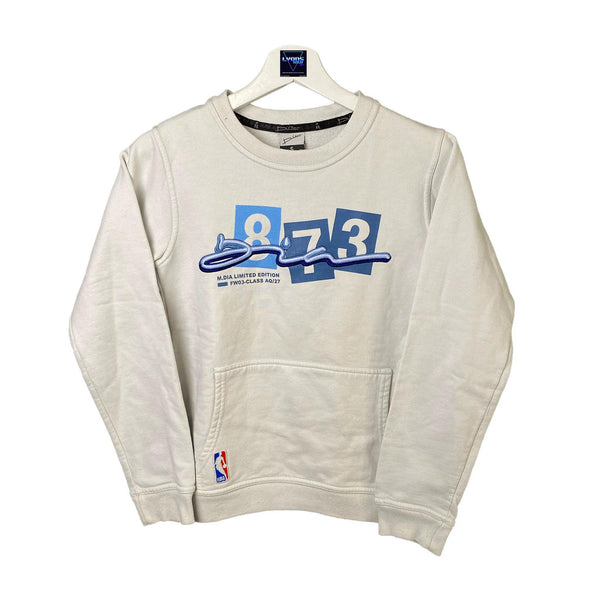 WHITE NBA DIA SWEATER SIZE XS by NBA - SWEATER available on lyonsway.com for 44.95 . Perfect for NBA, SIZE XS, WHITE, XS, €25-€55 .
