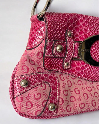 Vintage Guess Bag Pink Y2K by Guess - BAG available on lyonsway.com for 185.00 . Perfect for ABOVE €125,PINK .