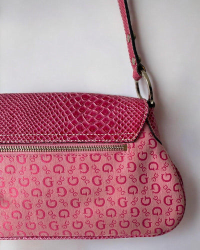 Vintage Guess Bag Pink Y2K by Guess - BAG available on lyonsway.com for 185.00 . Perfect for ABOVE €125,PINK .