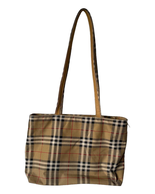 Vintage Burberry inspired bag by OTHER BRANDS - available on lyonsway.com for 39.95 . Perfect for €25-€55 .