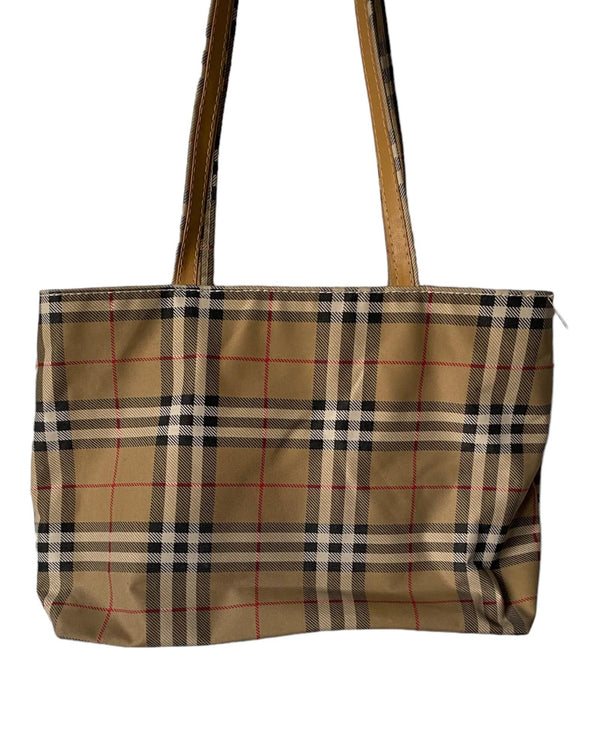 Vintage Burberry inspired bag by OTHER BRANDS - available on lyonsway.com for 39.95 . Perfect for €25-€55 .