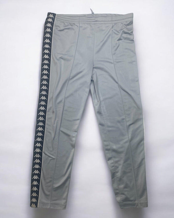 Vintage Gray Kappa Trackpants Size L by Kappa - trackpants available on lyonsway.com for 30.00 . Perfect for GREY,KAPPA,L,size L,€25-€55 .