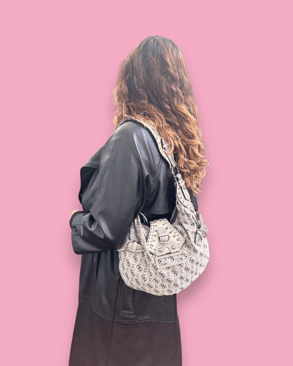 Vintage Guess Bag Grey Large Monogram Retro Bags Lyons Way Lyons way Online Handpicked Vintage Clothing Store