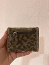 Vintage guess bag wallet Monogram - Lyons way | Online Handpicked Vintage Clothing Store