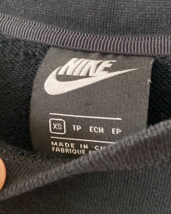 Vintage Nike Centre Swoosh Sweater Size S by Nike - SWEATER available on lyonsway.com for 65.00 . Perfect for BLACK, NIKE, S, SIZE S, €55-€75 .