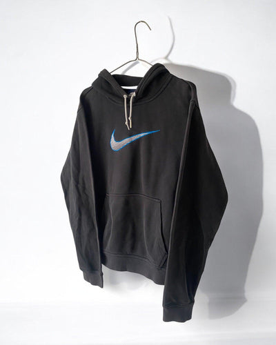 Vintage Nike Hoodie Size M Swoosh Logo by Nike - Hoodie available on lyonsway.com for 48.00 . Perfect for BLACK, M, NIKE, SIZE M, €25-€55 .