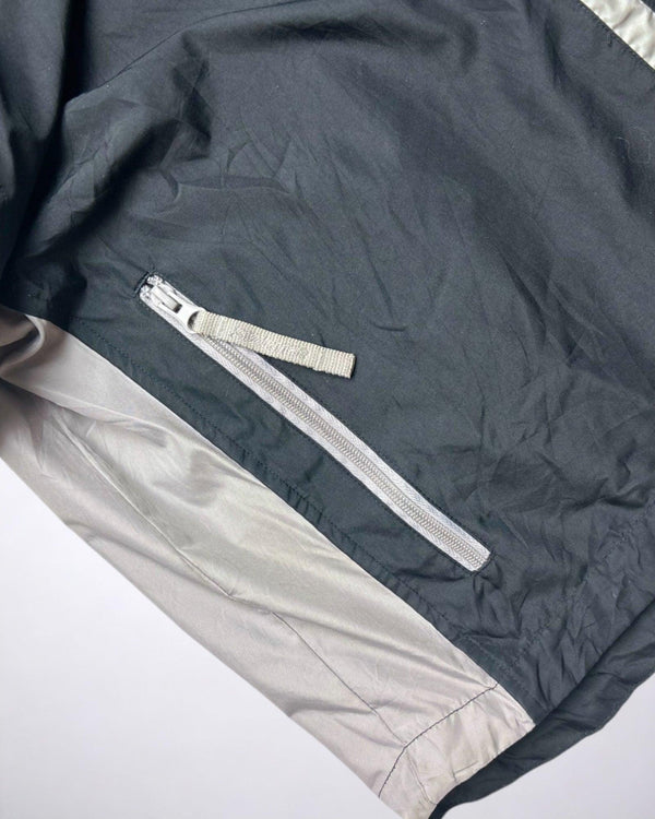 Vintage Starter Jacket Size M by Starter - Jacket available on lyonsway.com for 40.00 . Perfect for M,SIZE M,€25-€55 .