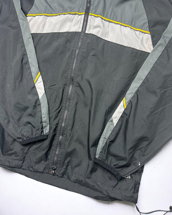 Vintage Starter Windbreaker Size L by Starter - Windbreaker available on lyonsway.com for 50.00 . Perfect for M,SIZE M,STARTER,€55-€75 .