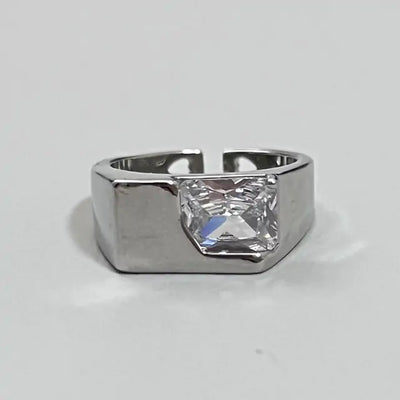 Y2K Crystal Rings by Lyons way | Online Handpicked Vintage Clothing Store - available on lyonsway.com for 17.96 . Perfect for jewelry,rings,unisex .