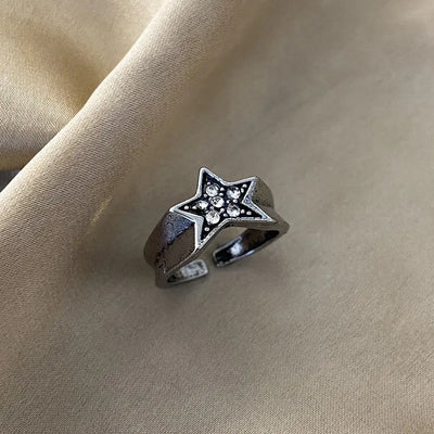 Y2K Star Ring by Lyons way | Online Handpicked Vintage Clothing Store - available on lyonsway.com for 12.00 . Perfect for .