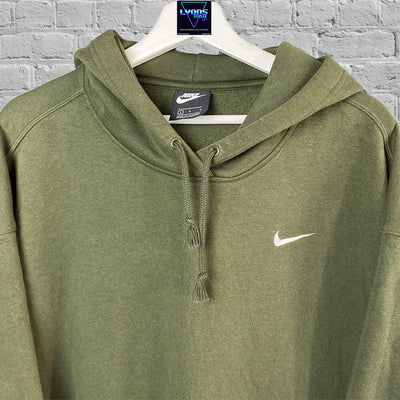 Green Nike Hoodie Size L by Nike - HOODIE available on lyonsway.com for 49.95 . Perfect for GREEN, L, NIKE, SALE, size L, €55-€75 .