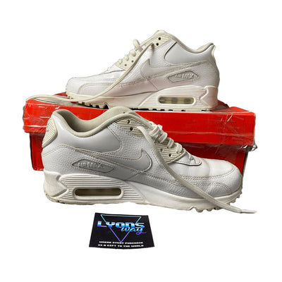 NIKE WMNS AIR MAX 90 921304-101 WITH BOX SIZE EUR 38 by NIKE - SNEAKERS available on lyonsway.com for 54.95 . Perfect for EUR 38, NIKE, PROMOTION, WHITE, €25-€55 .