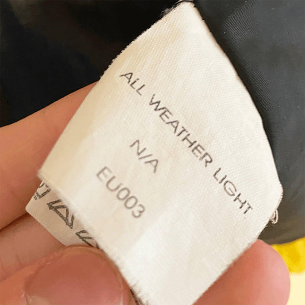 NORTH FACE JACKET WINDBREAKER GORE-TEX SIZE M YELLOW by the north face - Coats & Jackets available on lyonsway.com for 95.00 . Perfect for M, SIZE M, THE NORTH FACE, ULTRA RARE, YELLOW, €75-€100 .