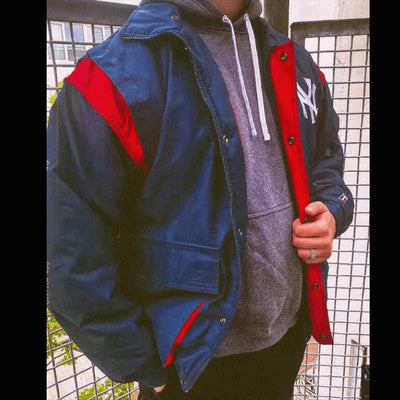 RARE YANKEES JACKET OVERSIZED BLUE RED SIZE L PUFFERJACKET by yankee - PUFFER JACKET available on lyonsway.com for 149.95 . Perfect for ABOVE €125, BLUE, JACKET, L, OVERSIZED, PROMOTION, PUFFERJACKET, RARE, TWIN APPAREL, VINTAGE, YANKEE .