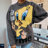 Tweety Grey Looney Tunes Boxing Sweater Size L - Lyons way | Online Handpicked Vintage Clothing Store