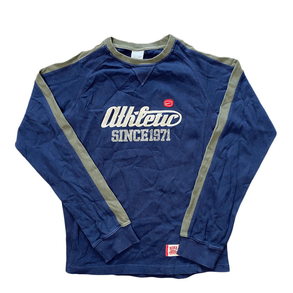 Vintage Nike Sweater Athletic Size M by nike - CREWNECK available on lyonsway.com for 35.00 . Perfect for BLUE, CREWNECK, M, NIKE, PROMOTION, PULLOVER, SWEATER, vintage, €25-€55 .